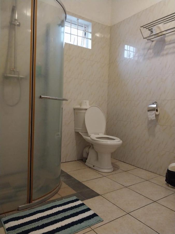Flic En Flac, Les Orchidees, 3 Bedroom Ground Floor Apartment, エクステリア 写真